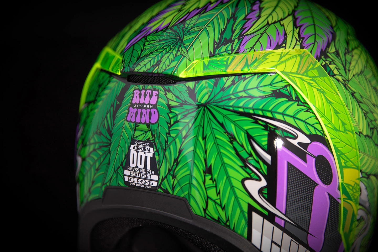 Icon Airform Ritemind Glow Green Full Face Helmet Icon Airform Ritemind Glow Green Full Face Helmet -Helmet Country Shop AirformRiteMindGlowDetail9